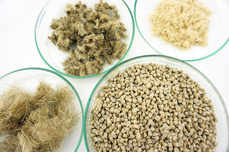 Bio-based (grain waste) and biodegradable granules (hemp fiber reinforced) for disposable items